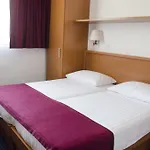 Hotel Petka 3*