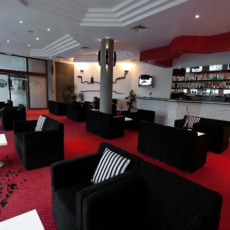 Hotel Petka 3*