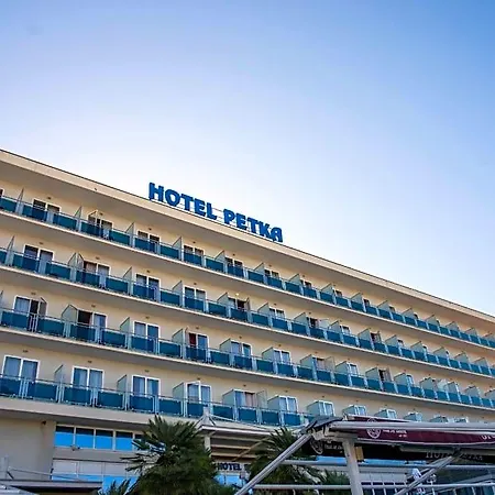 Petka Hotel 3*