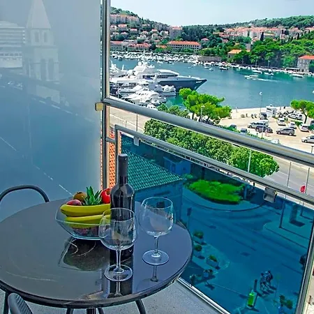 Petka Hotel 3*
