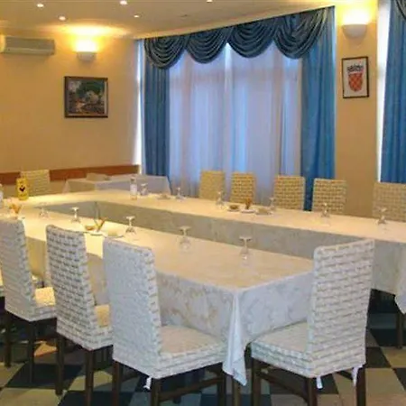 Otel Petka 3*