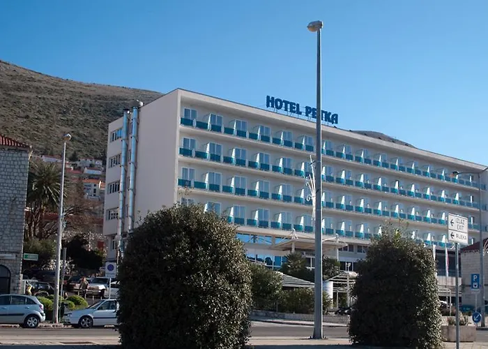 Petka Hotel 3*