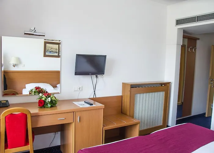 Petka Hotel 3*