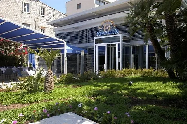 Petka Hotel 3*