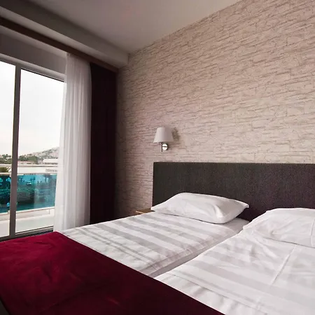 Hotel Petka 3*