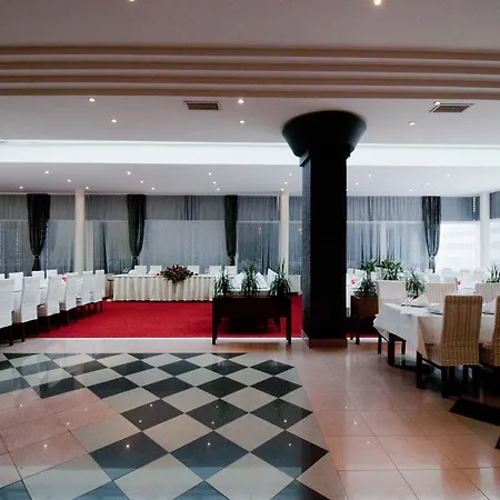 Petka Hotel 3*